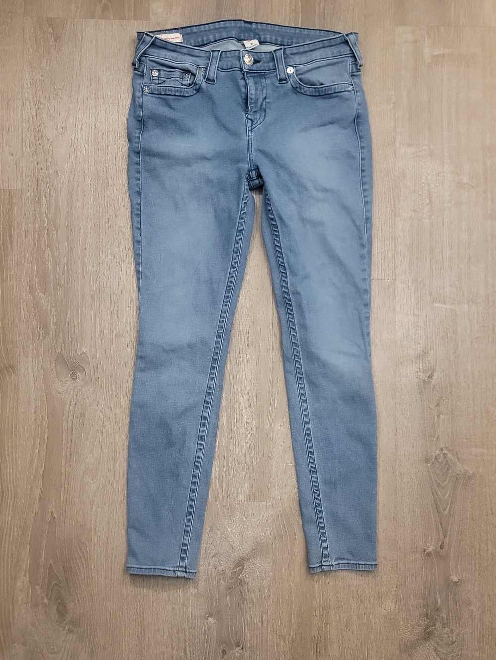 True Religion Women's Light Wash Skinny: Halle Mid-rise Super Skinny Size 31